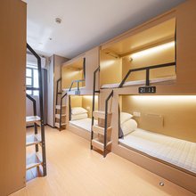 登巴客栈(陆家浜地铁站店)
