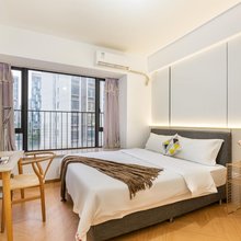 礼逸阁公寓(广州知识城旺村地铁站店)