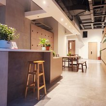 TATATA青年旅舍(东郊记忆理工大学地铁站店)