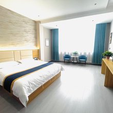 陇元假日酒店