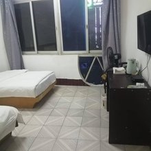 翠圆宾馆(广南火车站店)
