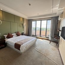 张家港白金汉宫大酒店