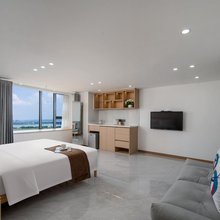 枫宿民宿(长沙洋湖湿地地铁站店)