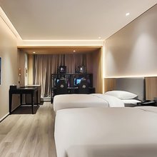 亚信电竞酒店(杭州萧山国际机场店)