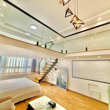 悦明LOFT轻奢民宿(南昌王府井火车站店)