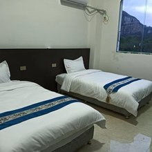 英豪农家乐(乌江源百里画廊化屋风景区店)