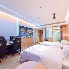 麓佑智能影视电竞酒店(大理高铁站洱海公园店)