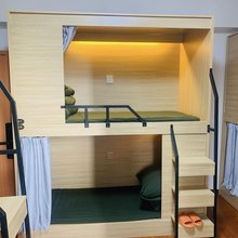 重庆月半喵青年旅馆(观音桥地铁站店)