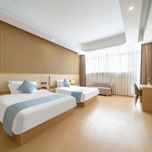 上海城屿·观硯酒店(吴淞口国际邮轮港码头水产路地铁站店)
