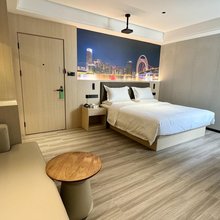 TANTAT星公寓(广州白云东平地铁站警官学院店)