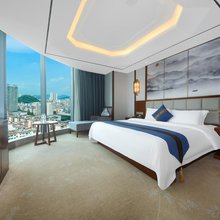黑桃酒店(兴义地标广场店)