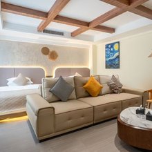 海螺沟初见里民宿