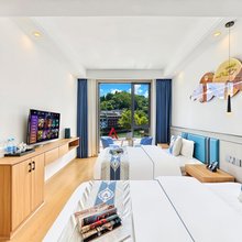 清怡阁精品民宿(凤凰古城景区风雨桥店)