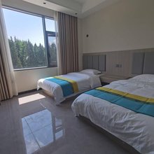 鹿鸣山居民宿
