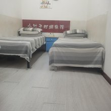 佳木斯小叶子时尚旅馆