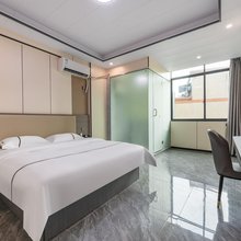 富华精品公寓(寮步万润广场店)