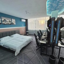 陆良悠米电竞酒店