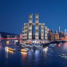 重庆千合日善高空江景酒店(解放碑洪崖洞店)