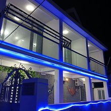 东极庙子湖石屋民宿