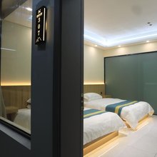 舒心酒店(磨西古镇店)