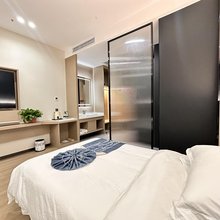 积石山大河宾馆