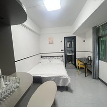 亿家人公馆