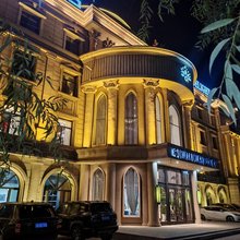 悦享轻奢酒店(七台河大学七煤总院店)