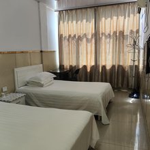 临清龙峰旅馆