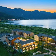 泸沽湖诗酒田园民宿(普洛花海码头店)