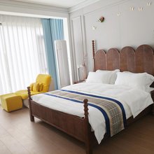 昆山适野芳华民宿(淀山湖店)