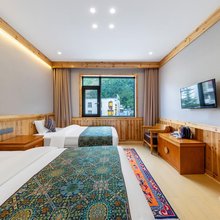 康定博贡噶民宿(318国道康定中学店)