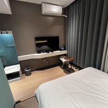 临沧燕祥酒店(司岗里步行街店)