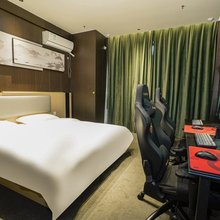 麦克斯电竞民宿