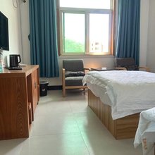 聚兴酒店(彩霞巷店)