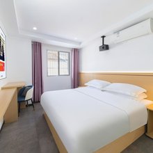 嘉云怡影院客栈(武汉黄鹤楼户部巷店)