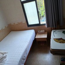 秭归芳馨悦旅馆