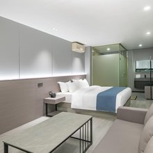 潞尚酒店(福州上下杭中亭街店)