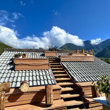 泸定炯呷山居