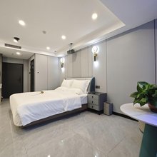 华熙智能无人民宿(西关十字店)