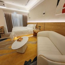 佛山四季精选酒店(长华国际南海体育中心店)