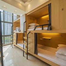 忆途青旅(广州南村万博地铁站店)
