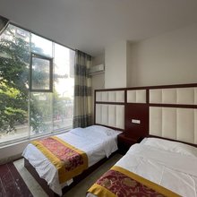 元阳系安酒店