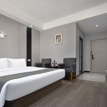 新伟酒店公寓(中南林业科技大学店)