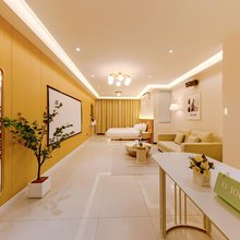 言则民宿(富地广场店)