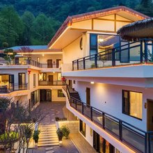 青城山南·篱森林温泉民宿(青城后山泰安古镇景区店)