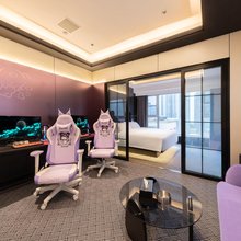 爱电竞酒店(红谷滩绿地双子塔店)