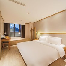 艺庭端云酒店(杭州西湖区古翠路地铁站店)