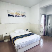 温馨公寓(新东街店)