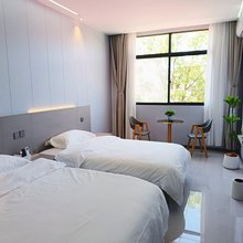 半山度民宿(思源学院店)