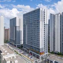 滨江万璟酒店(椰海大道美兰机场店)